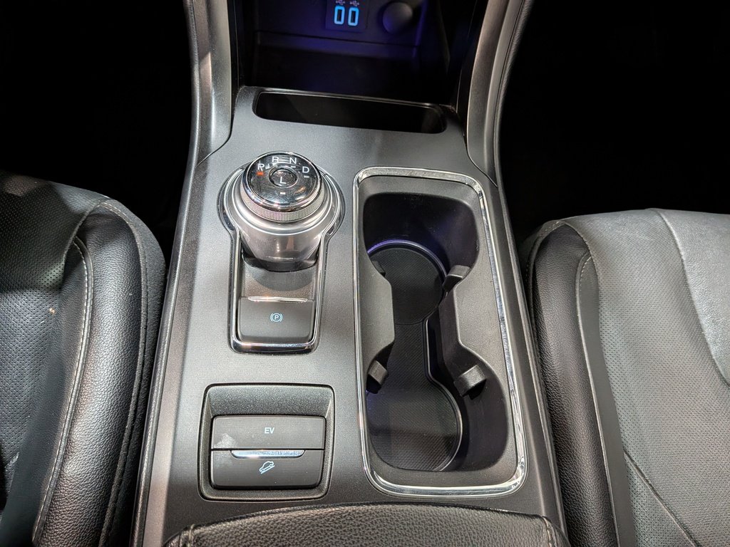 2020 Ford Fusion Energi Titanium FWD Black Val-David - photo #29