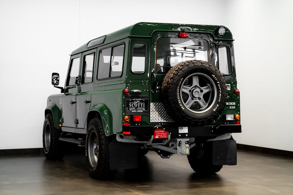 1997 Land Rover Defender Green Montreal - photo #5