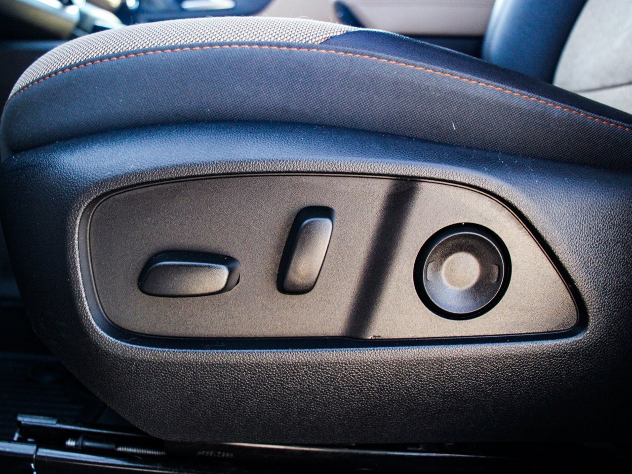 2026 Chevrolet Equinox AWD 4dr ACTIV Grey Sherwood Park - photo #14