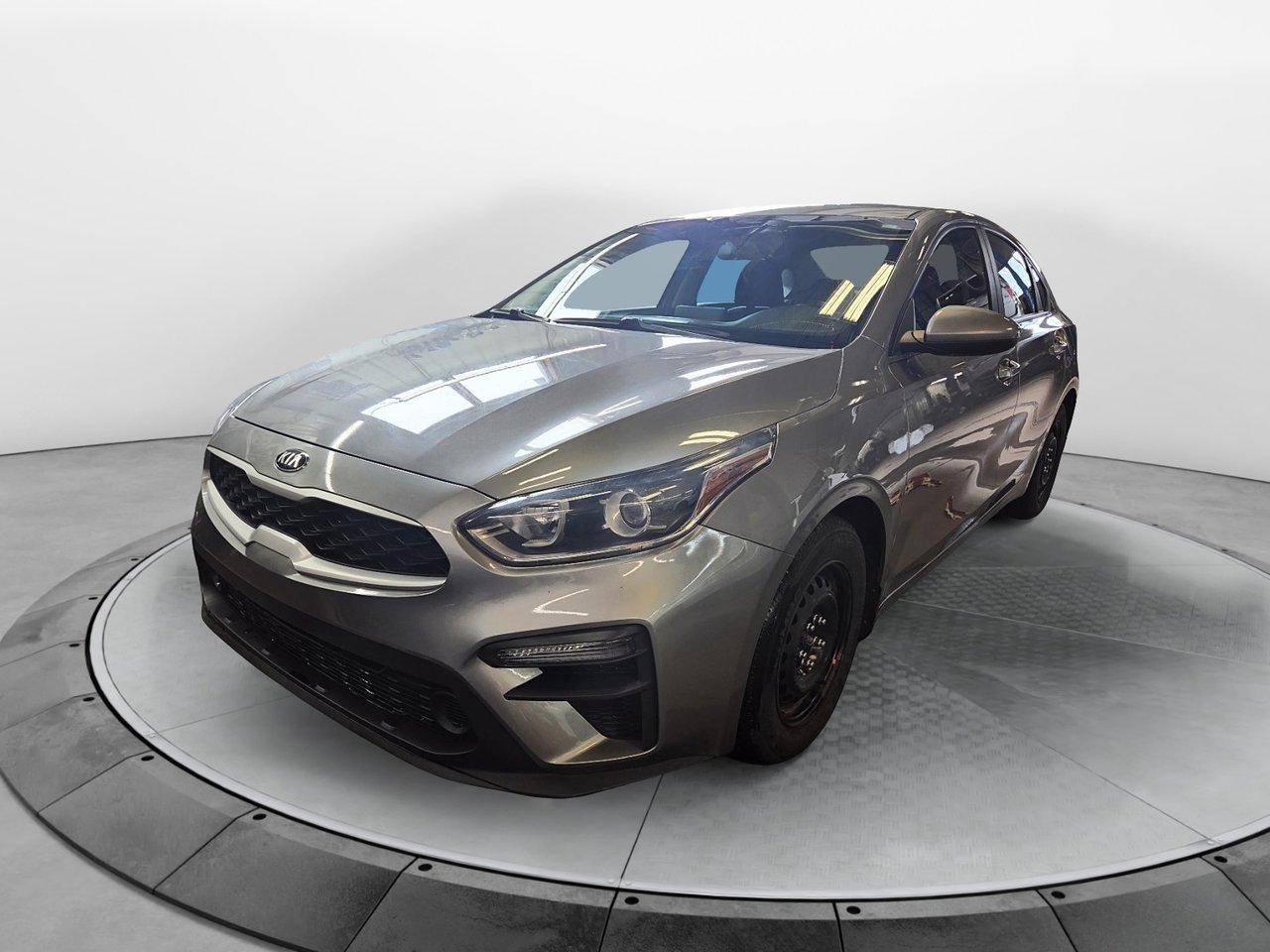 2021 Kia Forte VIN 3KPF24AD5ME321686 Grey Baie-Comeau - photo #0