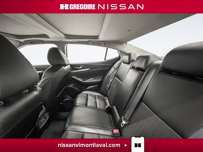 2023 Nissan Maxima White Saint-Eustache - photo #16