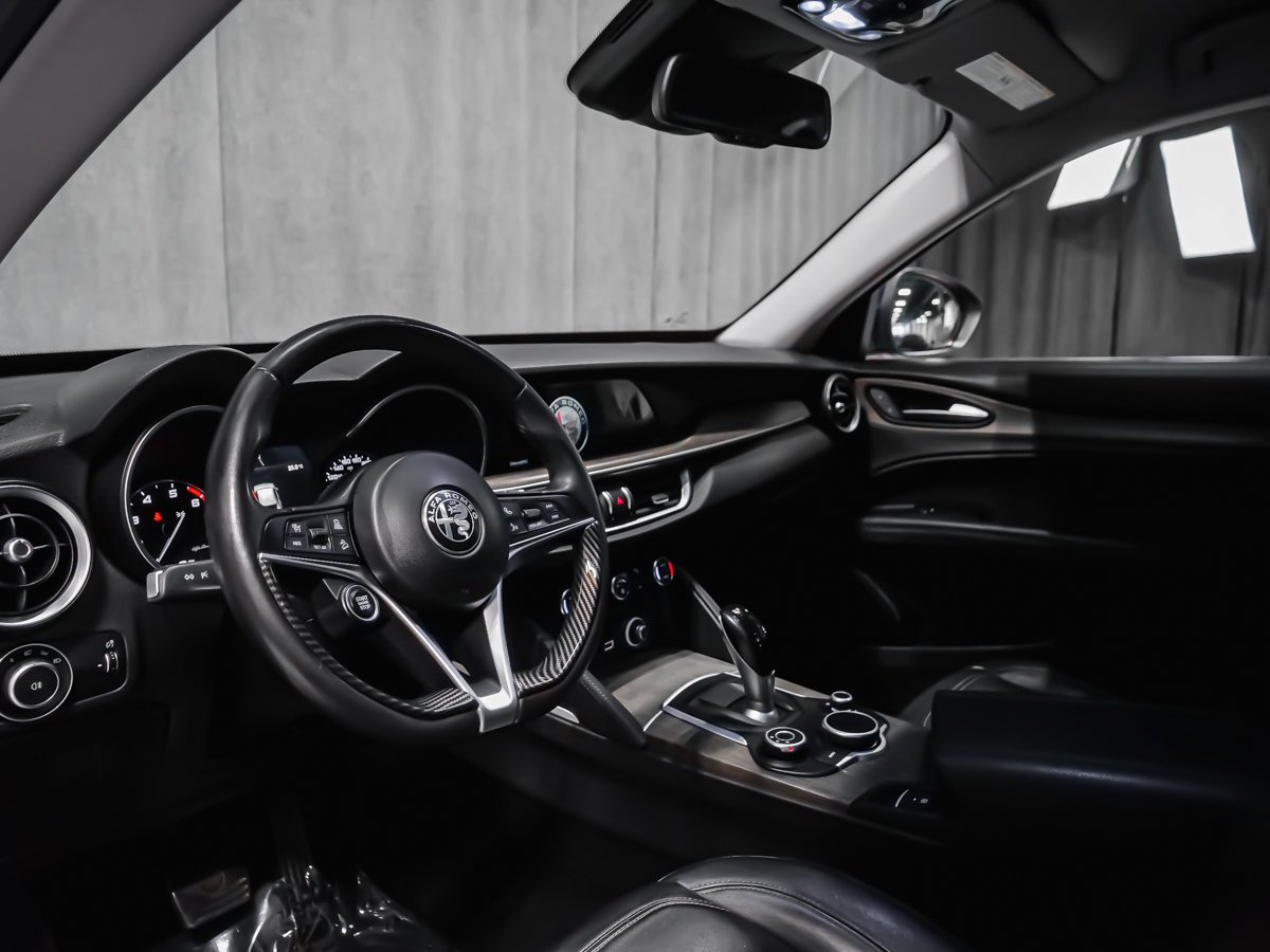 Alfa Romeo Stelvio Ti BARRE DE TOIT DÉMARREUR A DISTANCE 2018 Bleu Montréal - photo #11