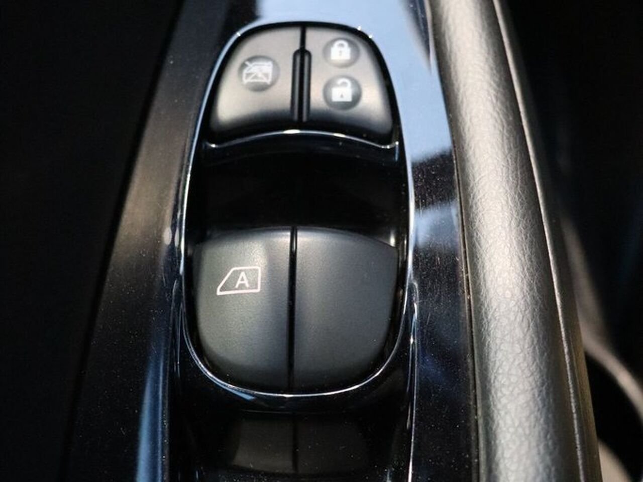 Nissan LEAF SL PLUS 2023 Blanc Baie-Comeau - photo #19