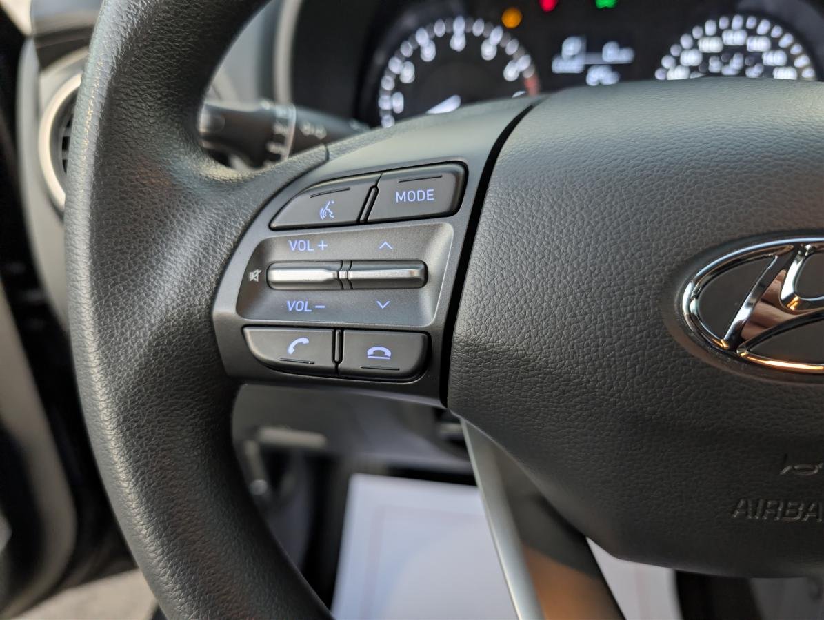 2021 Hyundai Kona Black  - photo #16