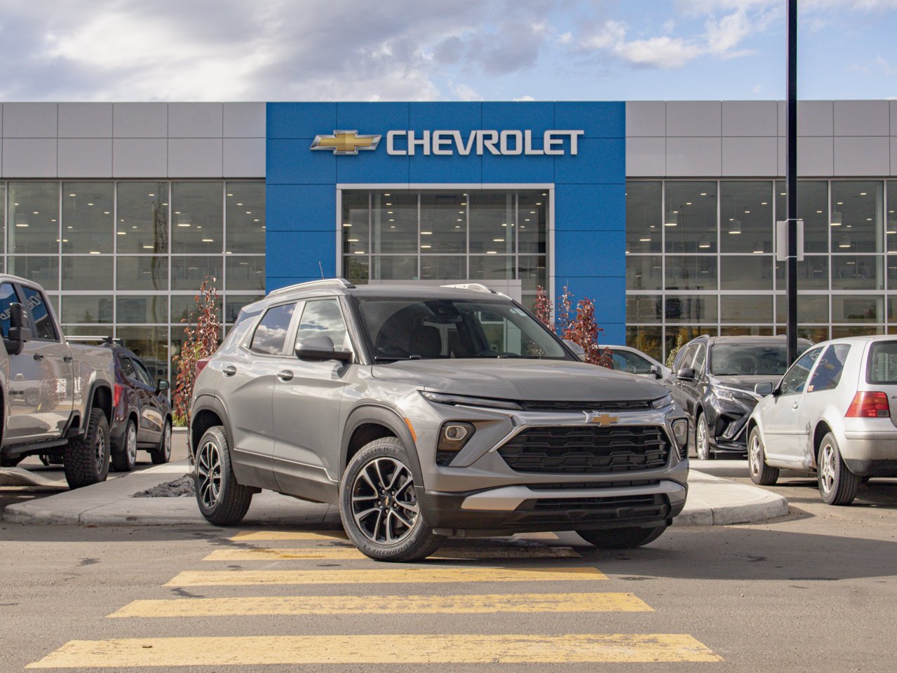 2025 Chevrolet Trailblazer AWD 4dr LT Grey Sherwood Park - photo #1