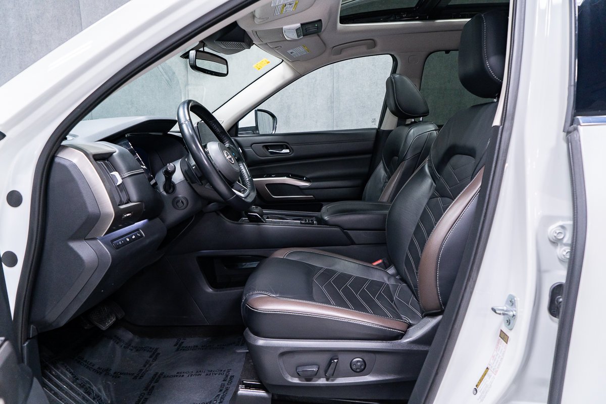 Nissan Pathfinder Platinum 2022 Blanc Montréal - photo #14