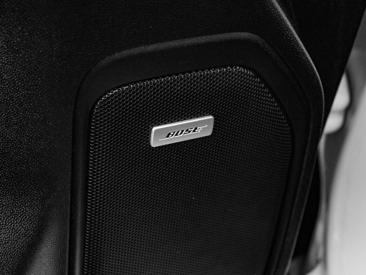 2022 GMC Sierra 3500HD 4WD Crew Cab 159 AT4 White Sherwood Park - photo #17