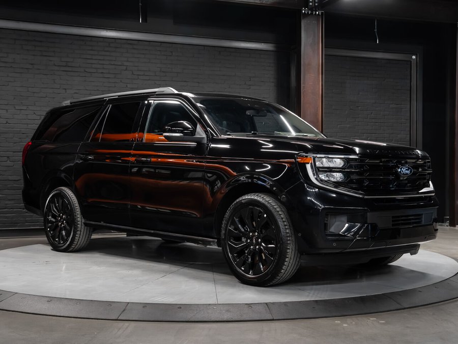 2025 Ford Expedition Platinum Max | Stealth Appearance Package | Panoramic Sunroof Black