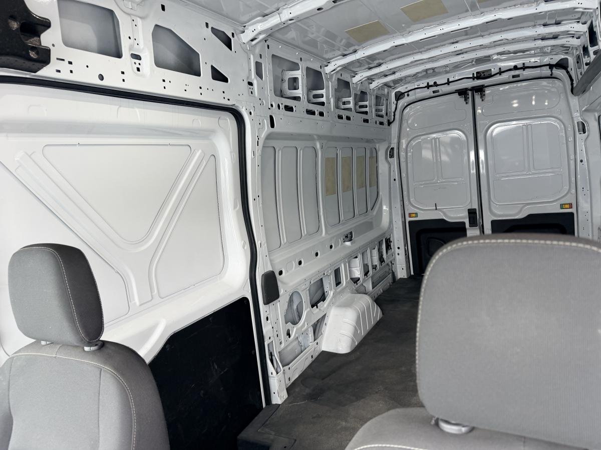 2023 Ford Transit Cargo Van White  - photo #3