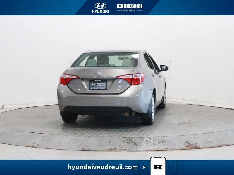 Toyota Corolla 2015 Beige Laval - photo #10