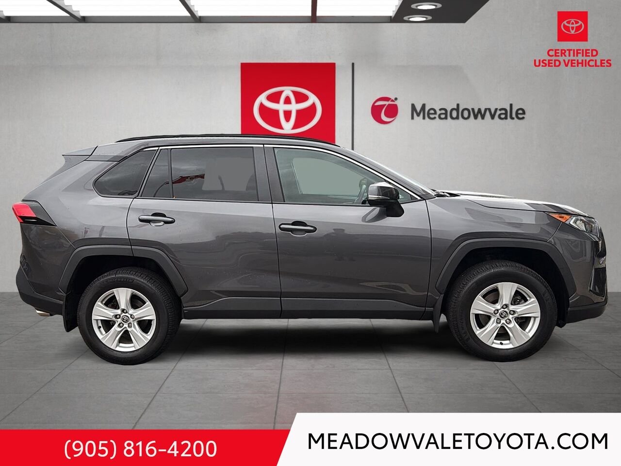 2021 Toyota RAV4 One Owner, Power Sunroof, Power Trunk, Power Seat, New Tires and Brakes all the way around Grey Mississauga - photo #2