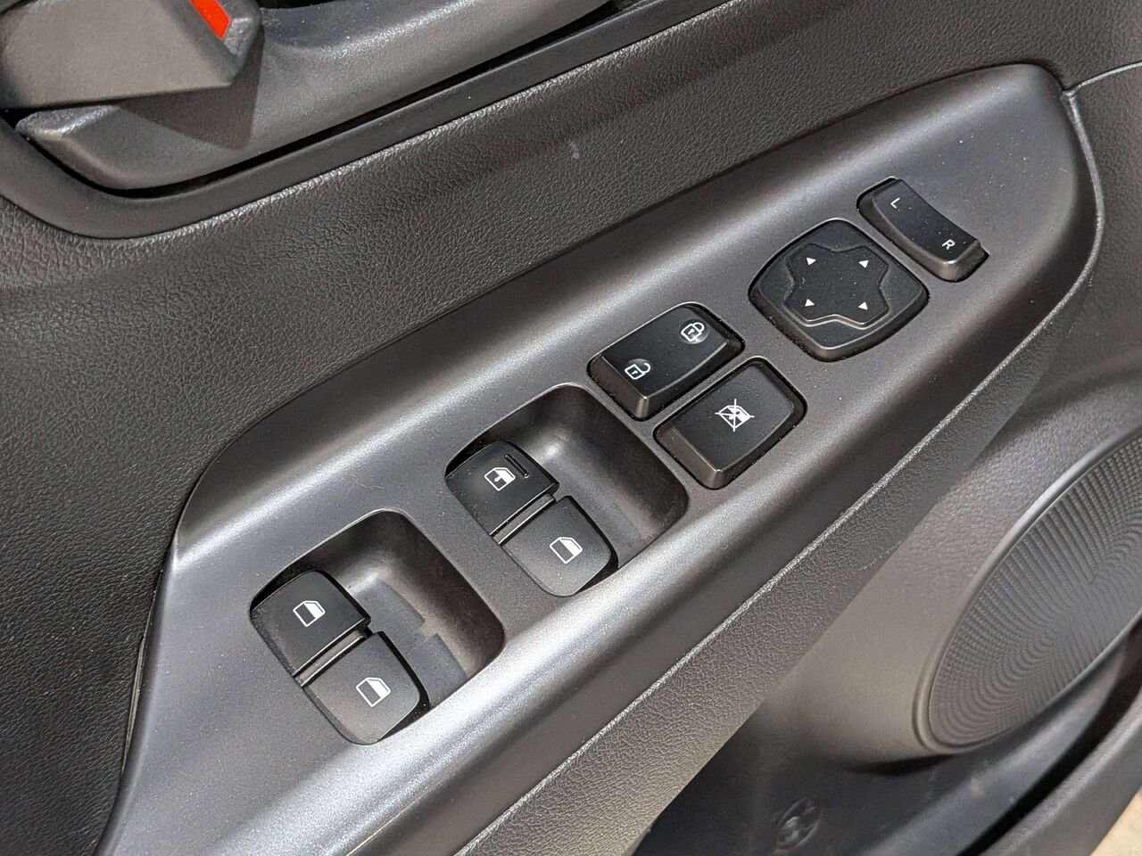 2019 Hyundai Kona 2.0L Essential AWD Grey Val-David - photo #29