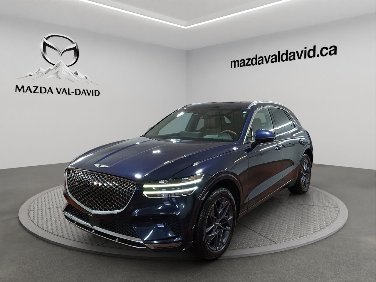 Genesis GV70 2.5T Advanced Plus TI, toit ouvrant panoramique, navigation, sièges fonction mémoire, volant 2022 Bleu Val-David - photo #0