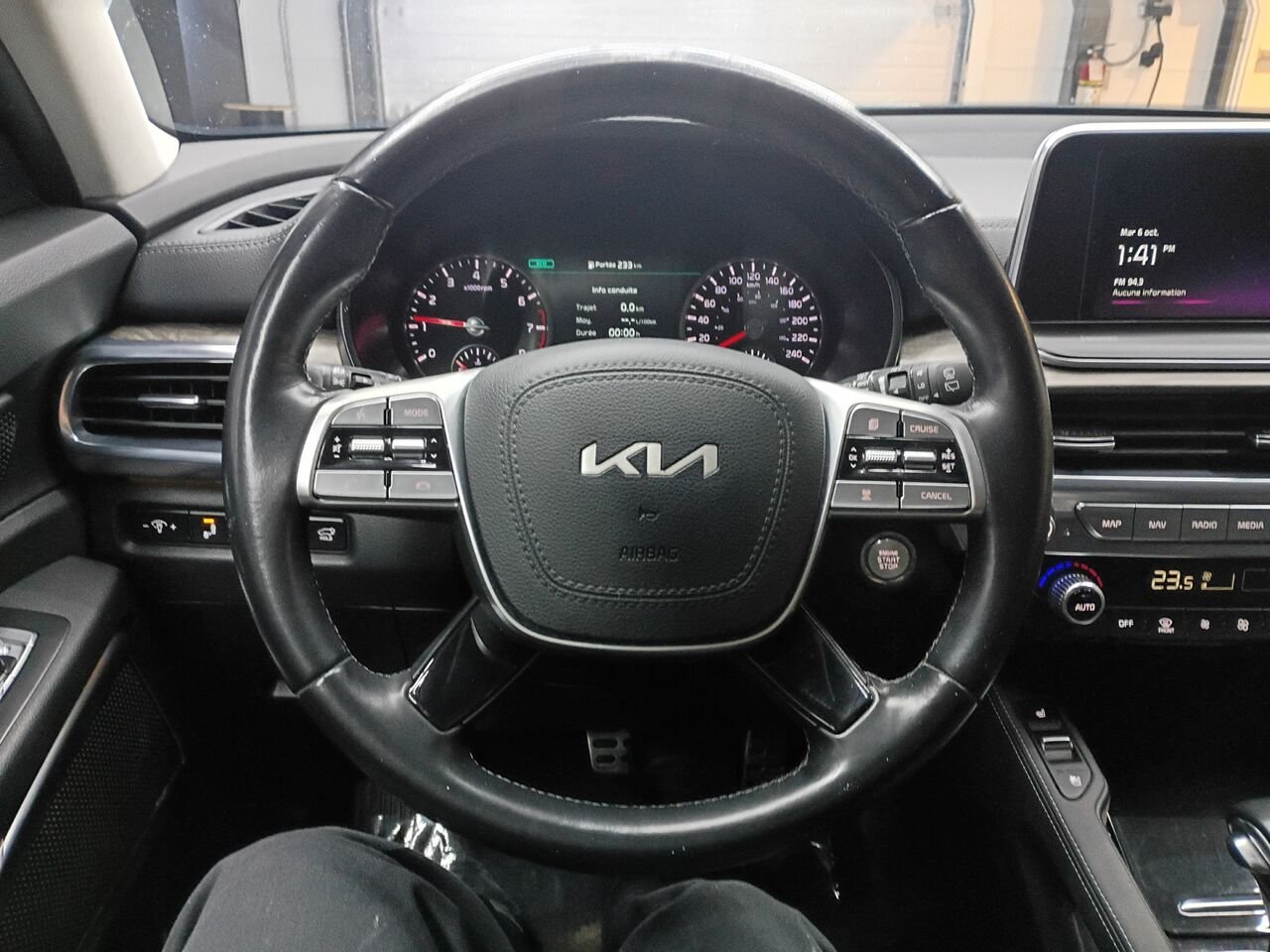 2022 Kia Telluride Grey Blainville - photo #24