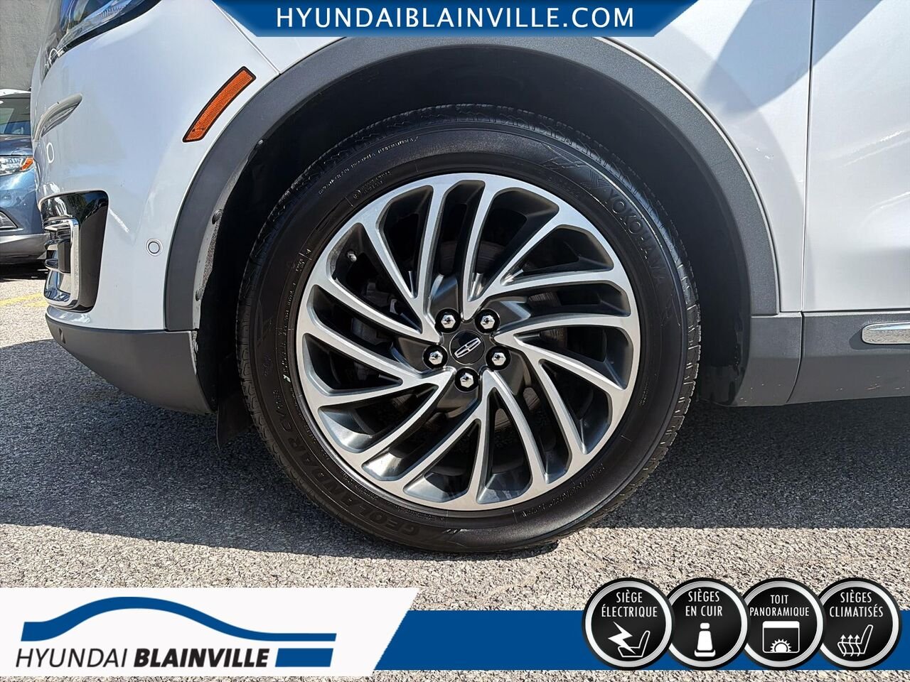 2019 Lincoln Nautilus White Blainville - photo #7