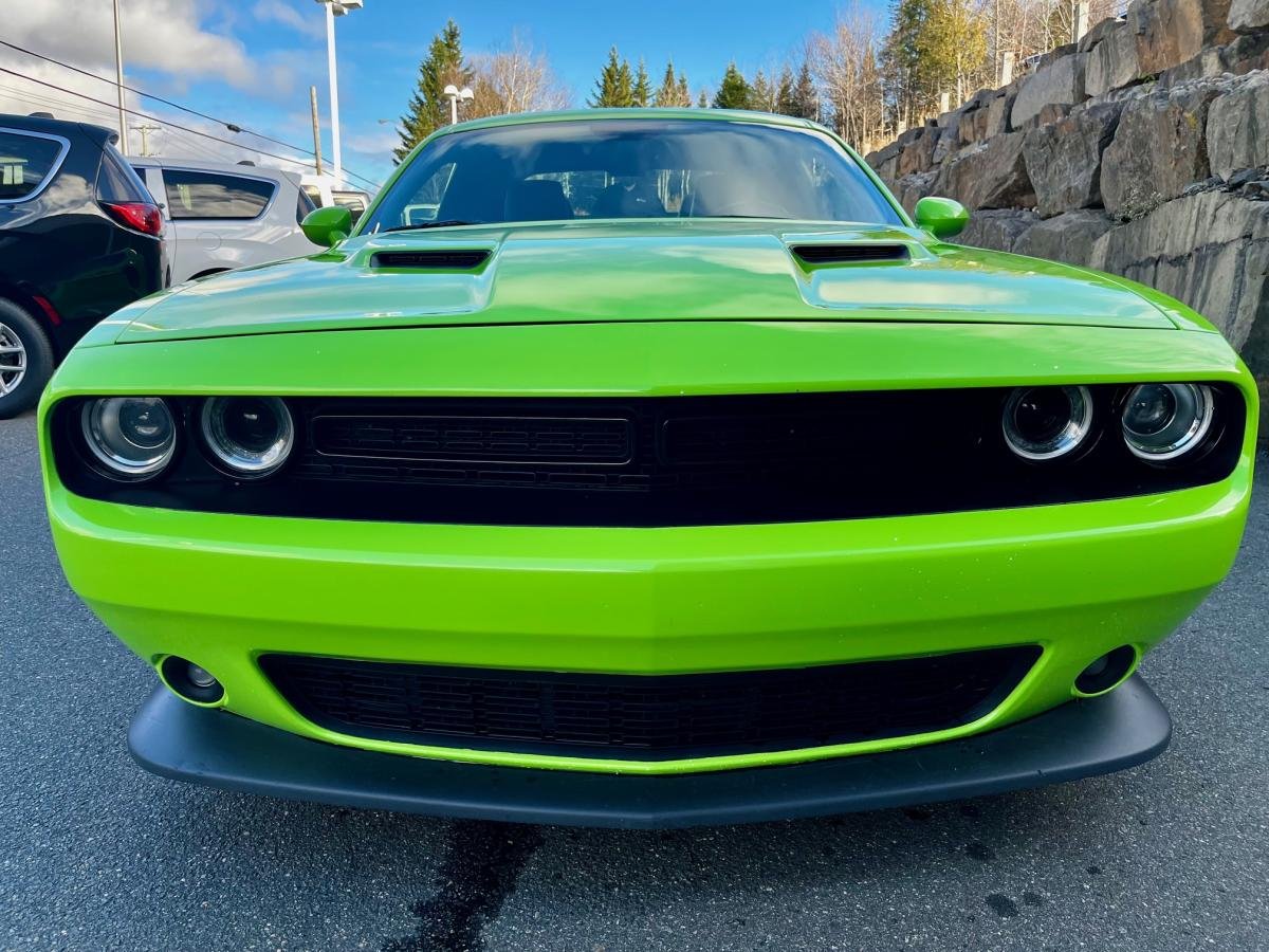 2015 Dodge Challenger Green Sainte-Agathe-des-Monts - photo #7