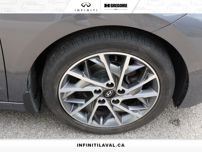 Hyundai Elantra IT2511 | Luxury CUIR TOIT MAGS 2020 Laval - photo #11