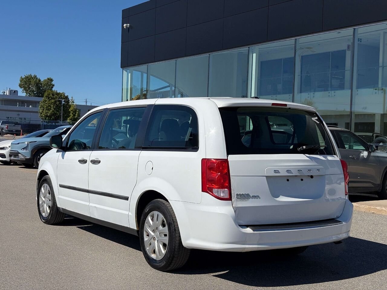Dodge Grand Caravan 2016 Blanc Gatineau - photo #3