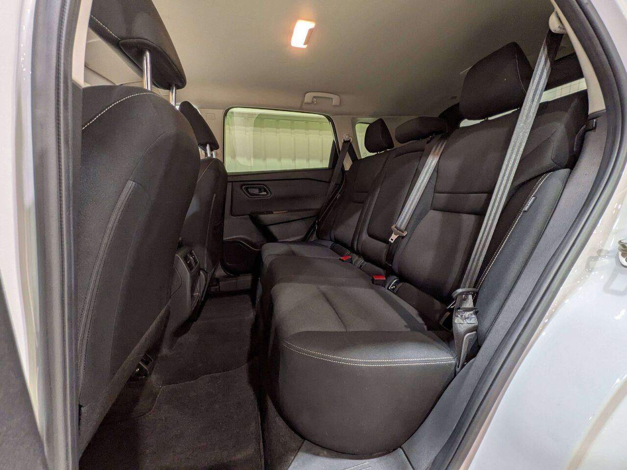 2024 Nissan Rogue AWD S White Val-David - photo #10