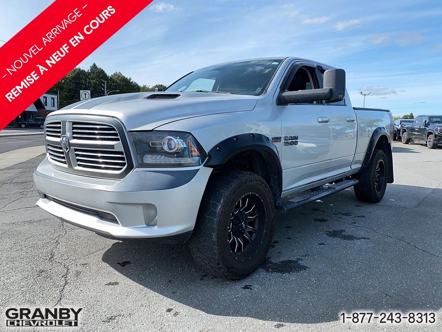 2013 Ram 1500 Cabine quad 4RM, 140,5 po Sport Black