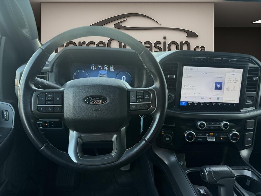 Ford F-150 XLT cabine SuperCrew 4x4 Boîte de 5,5 pi 2024 Noir