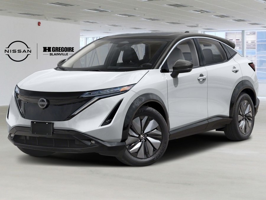 2026 Nissan ARIYA 2026 Everest White Pearl Tricoat/Black Diamond Pearl