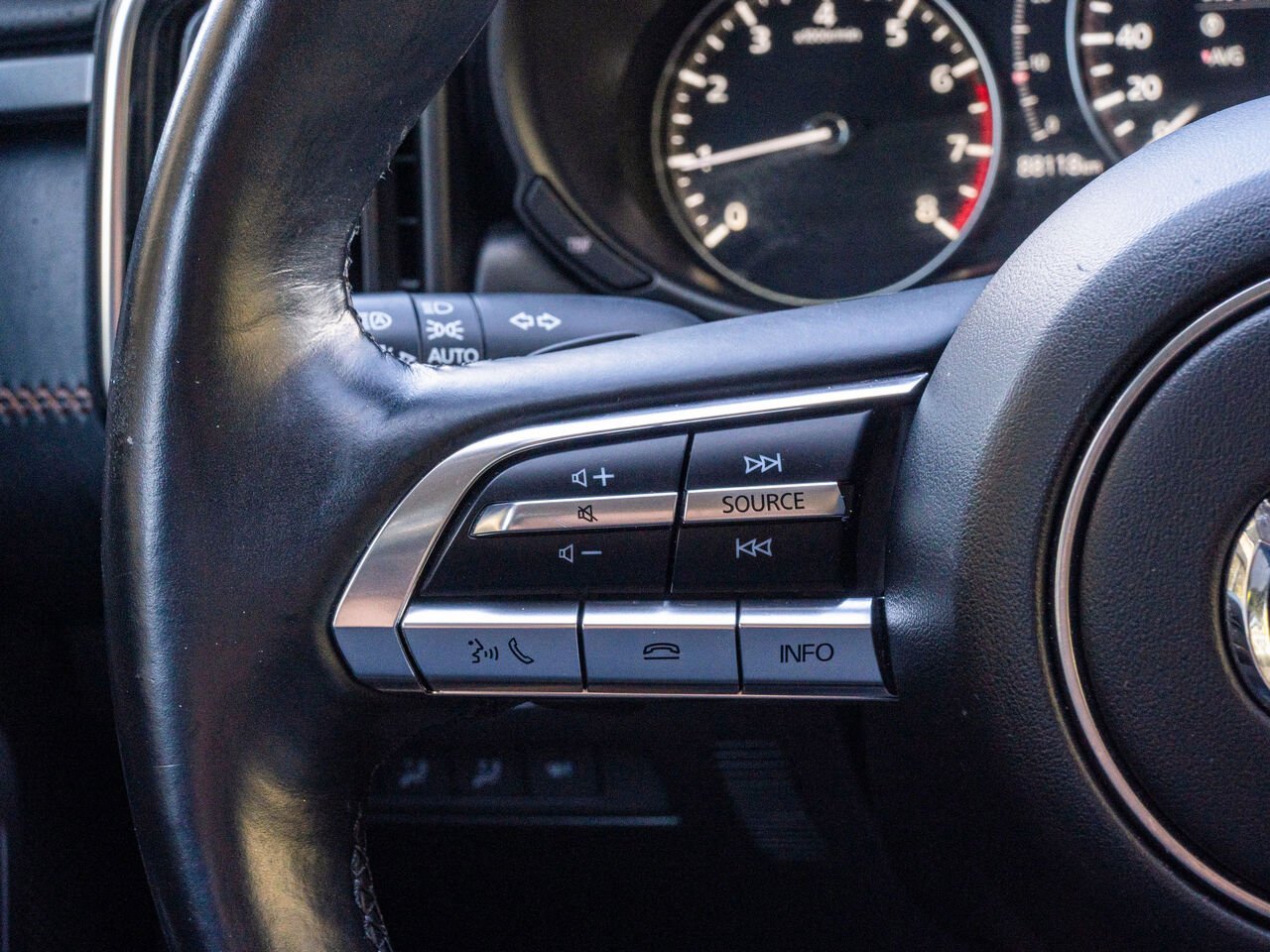 2023 Mazda CX-50 Modèle GT AWD White Châteauguay - photo #10