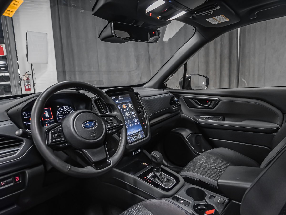 Subaru Forester Touring 2025 Argent Montréal - photo #1