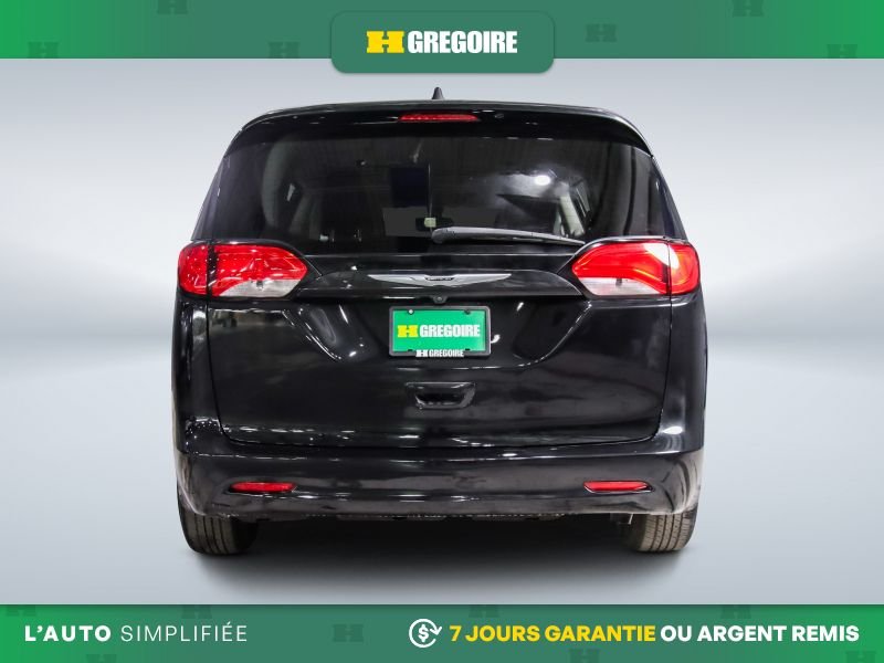 2022 Chrysler Grand Caravan Black Blainville - photo #5