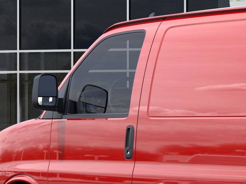 2024 GMC Savana Cargo Van Cardinal Red Saint-Eustache - photo #11