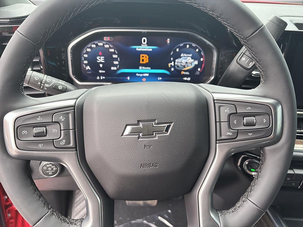 CHEVROLET Silverado 2500HD 2500 4RM LT CREW 2026 ROUGE ARDENT Saint-Hyacinthe - photo #9