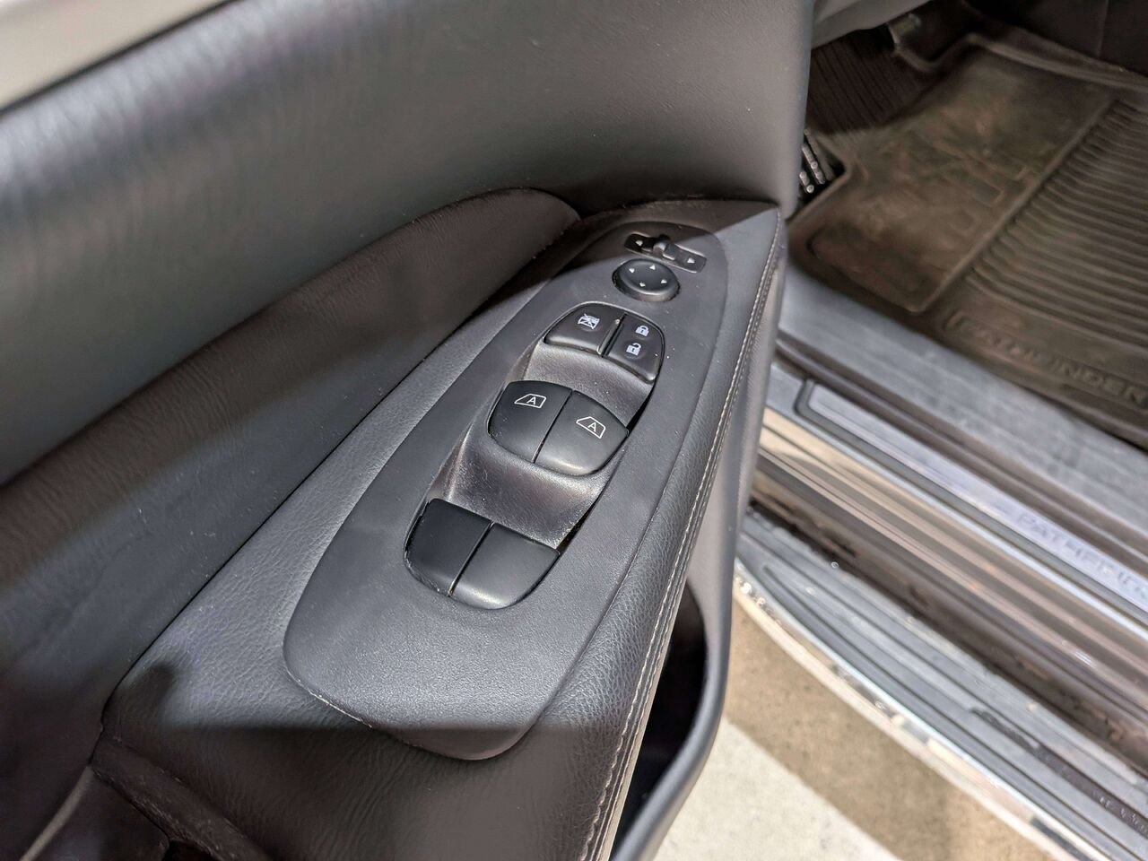 Nissan Pathfinder 2020 Gris Val-David - photo #35