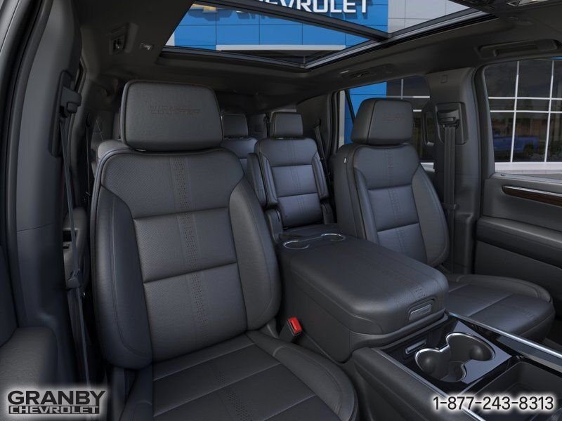 CHEVROLET Tahoe TAHOE 4WD HIGH COUNTRY (3LZ) | E26-0655 2026 BLANC POLAIRE, TRIPLE COUCHE Granby - photo #5