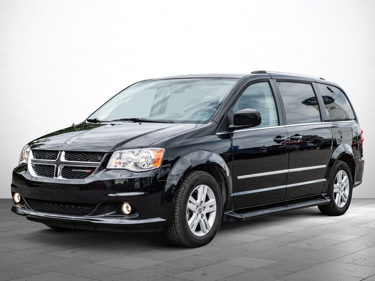 2016 Dodge Grand Caravan Black Sainte-Julienne - photo #0