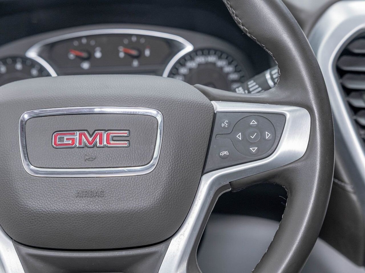 GMC Acadia SLT AWD *NAV* CUIR SIÈGES CHAUF HAYON ELECT BOSE 2023 Gris Saint-Jérôme - photo #14