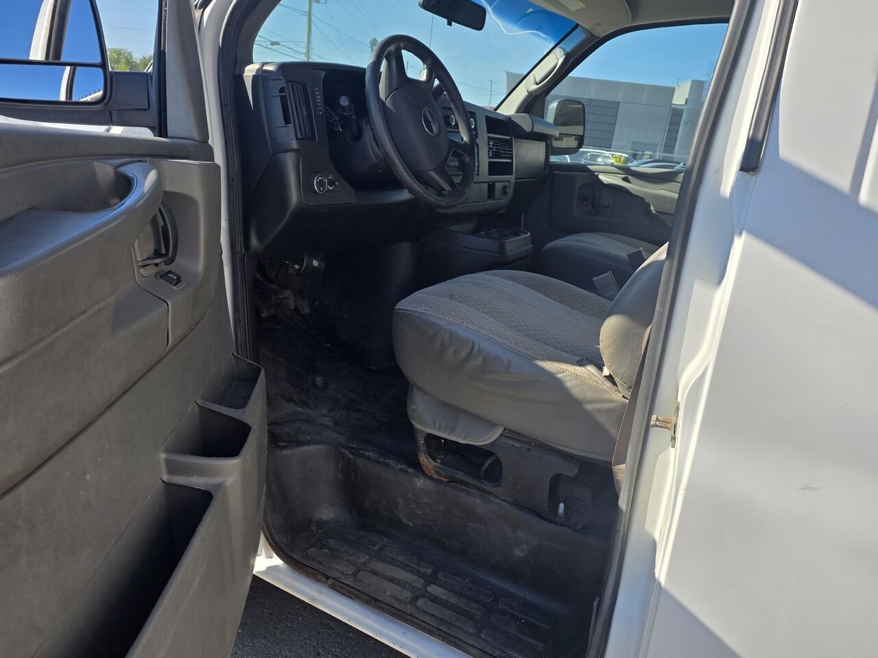GMC Fourgonnette Savana utilitaire 2015 Blanc Longueuil, - photo #10