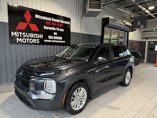2024 Mitsubishi Outlander Plug-In Hybrid ES S-AWC Grey