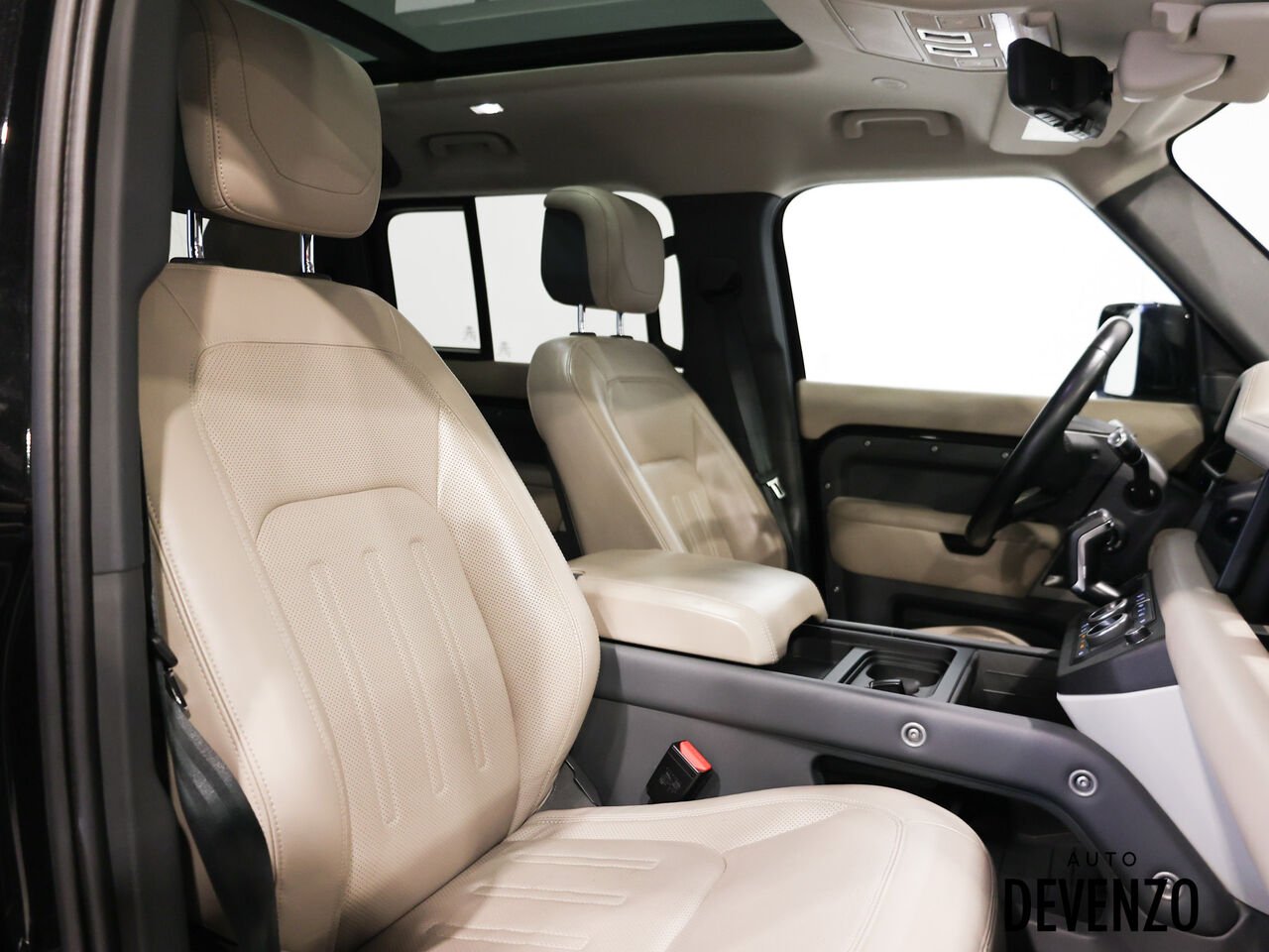 2020 Land Rover Defender Black Saint-Eustache - photo #10