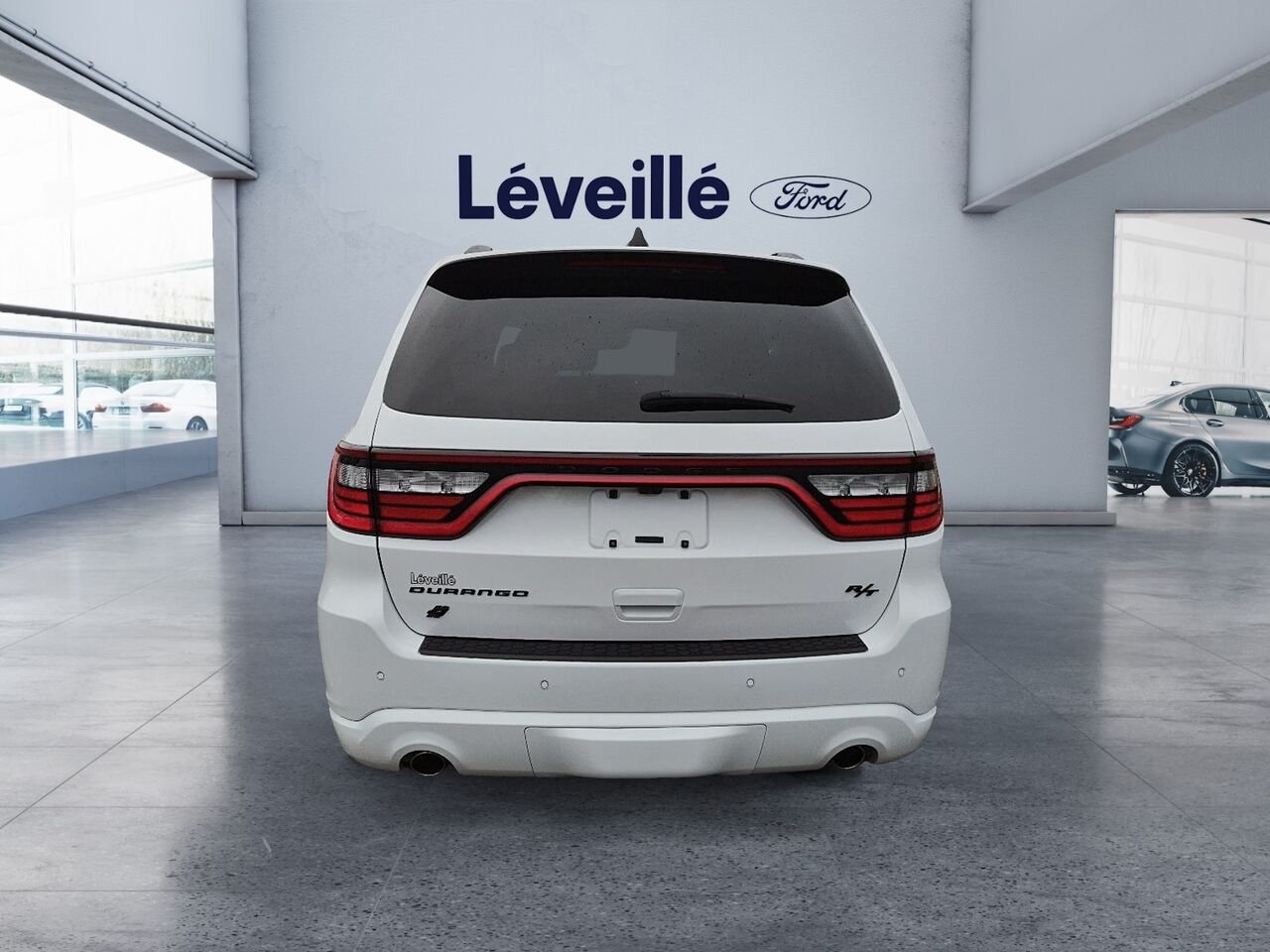 Dodge Durango 2F449A | R/T ** HEMI ** AWD ** BLACKTOP ** 6 PASSAGERS ** CARFAX CLEAN ** 2023 Blanc Saint-Jérôme - photo #4