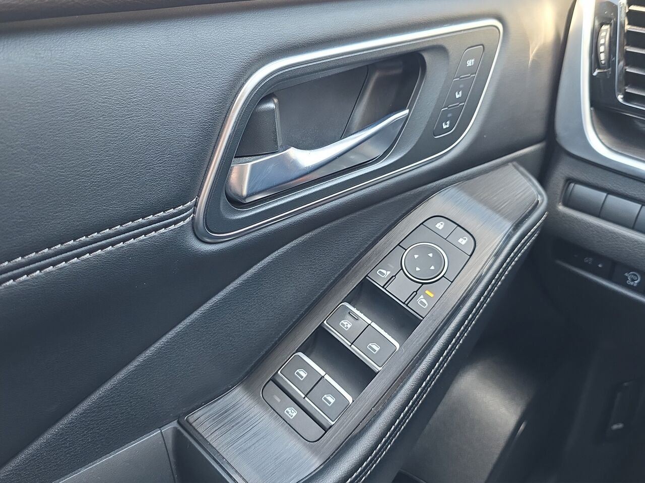 2023 Nissan Rogue Platine TI, Sièges en cuir, Navigation, toit ouvrant panoramique, détecteur d'angles morts Black Val-David - photo #14