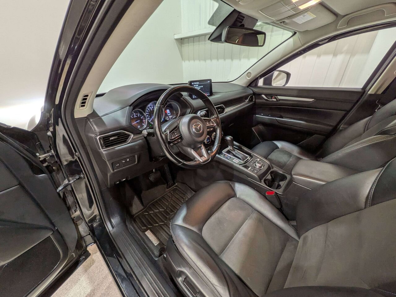 2021 Mazda CX-5 Signature AWD Black Val-David - photo #10