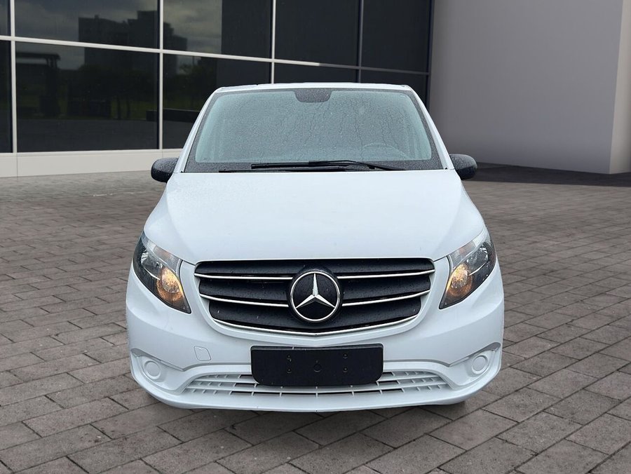 Mercedes-Benz Metris fourgonnette utilitaire Empattement de 135 po 2023 Blanc