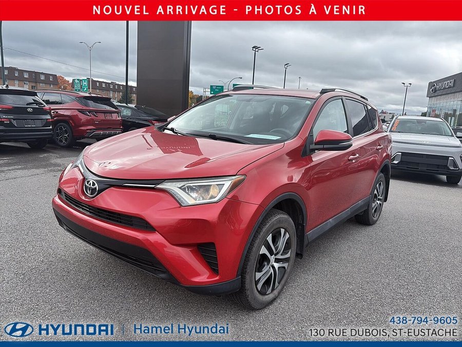 Toyota RAV4 LE fwd 2016 Rouge