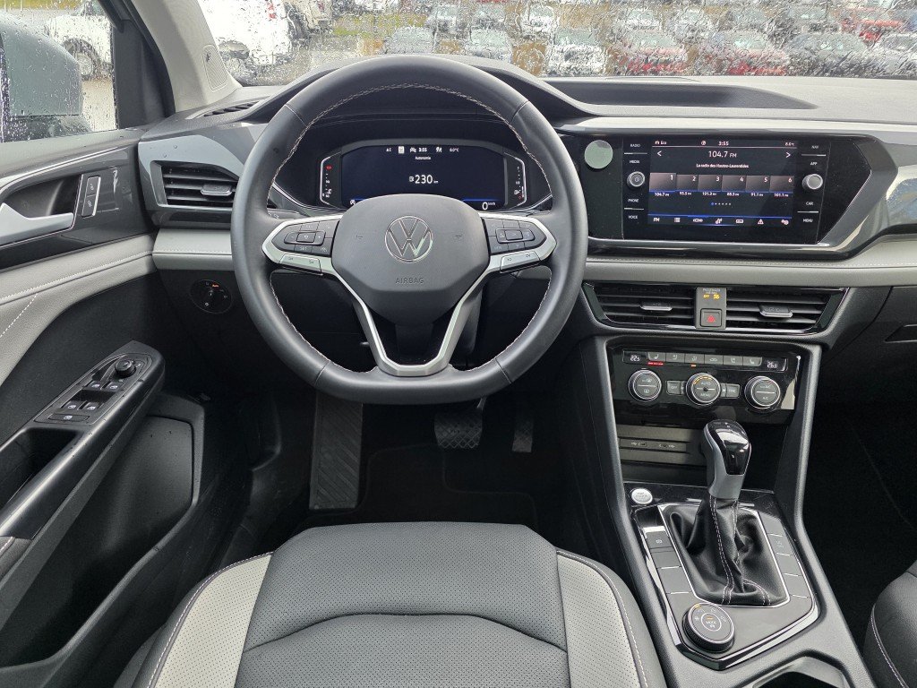 Volkswagen Taos Highline 4Motion 2024 Gris Mont-Laurier - photo #53