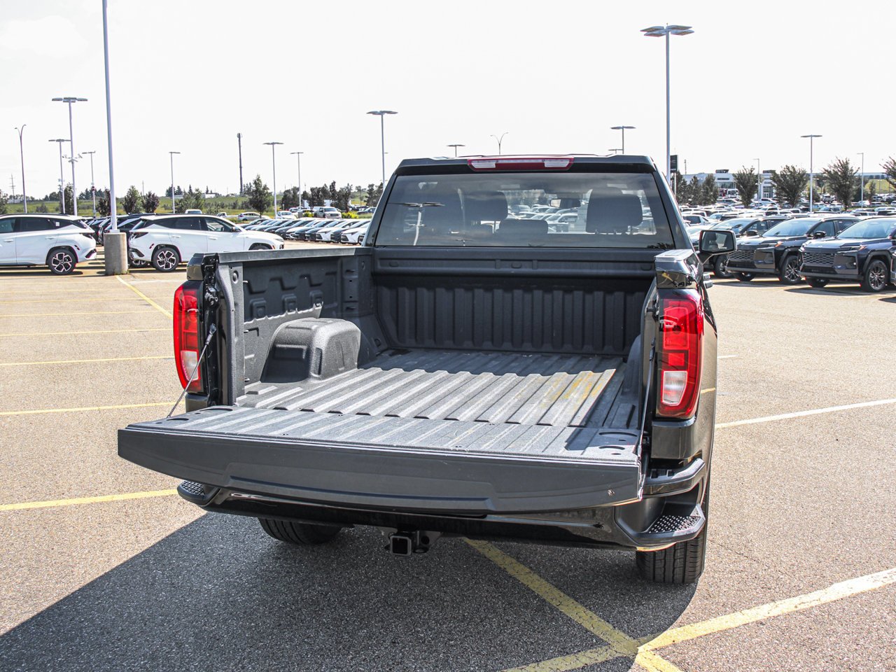 2024 GMC Sierra 1500 4WD Crew Cab 147 Pro Black Sherwood Park - photo #7