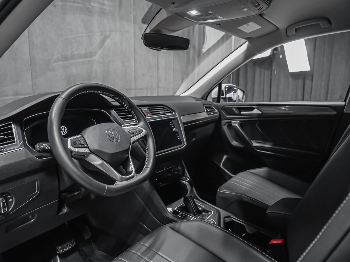 2022 Volkswagen Tiguan COMFORTLINE White Montreal - photo #5
