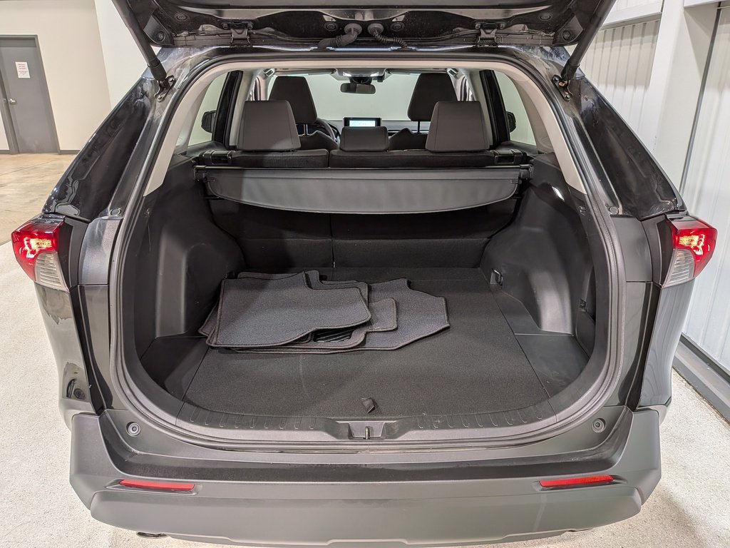 Toyota RAV4 XLE AWD 2024 Gris Val-David - photo #8