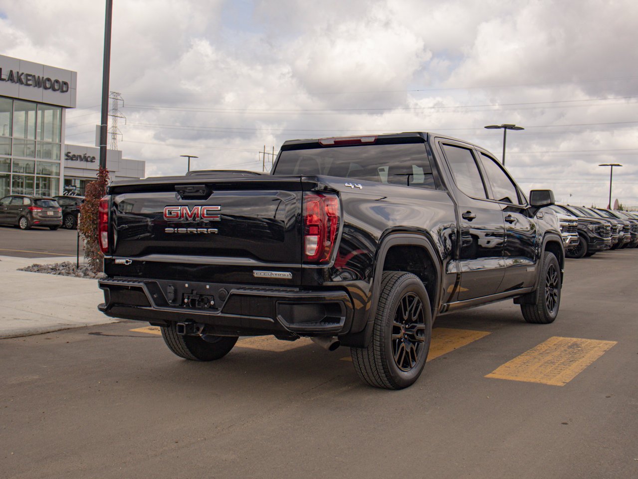 2024 GMC Sierra 1500 4WD Crew Cab 147 Elevation Black Sherwood Park - photo #9