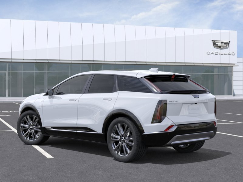 2027 CADILLAC OPTIQ Sport haut de gamme 4 portes Vibrant White Tricoat Montmagny - photo #2