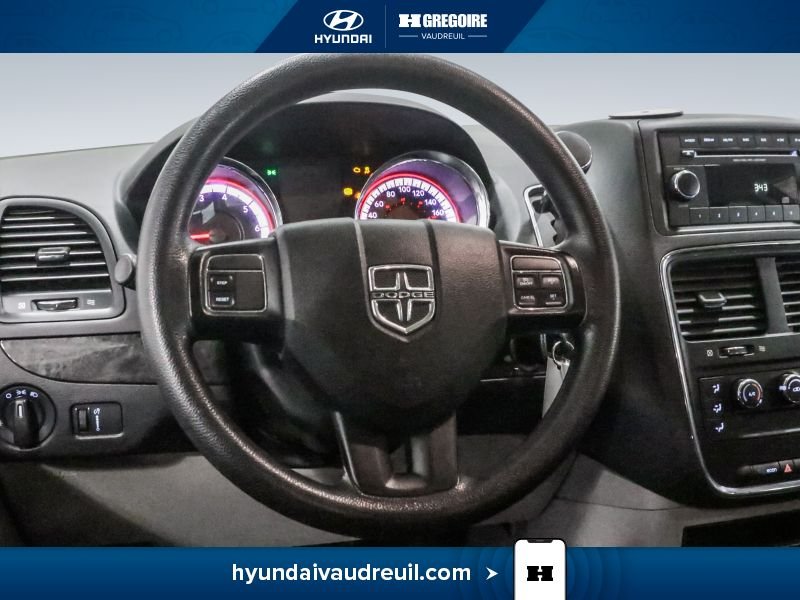 Dodge GR Caravan YA921 | Canada Value Package 2WD 2018 Rouge Laval - photo #20